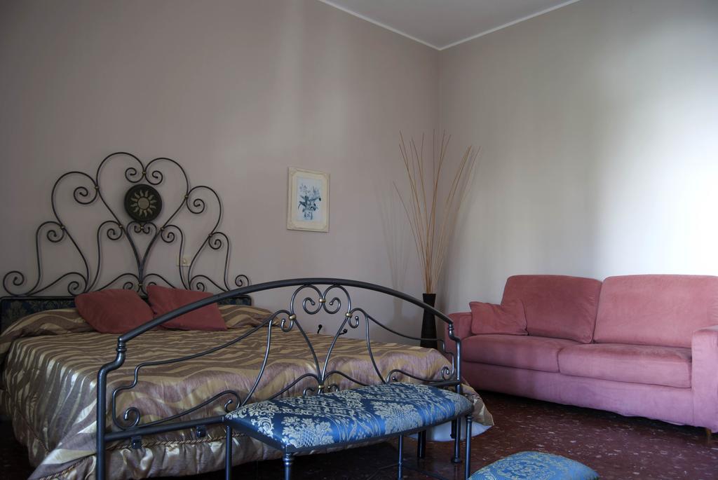 B&B Coste Del Salento San Pietro Vernotico Δωμάτιο φωτογραφία